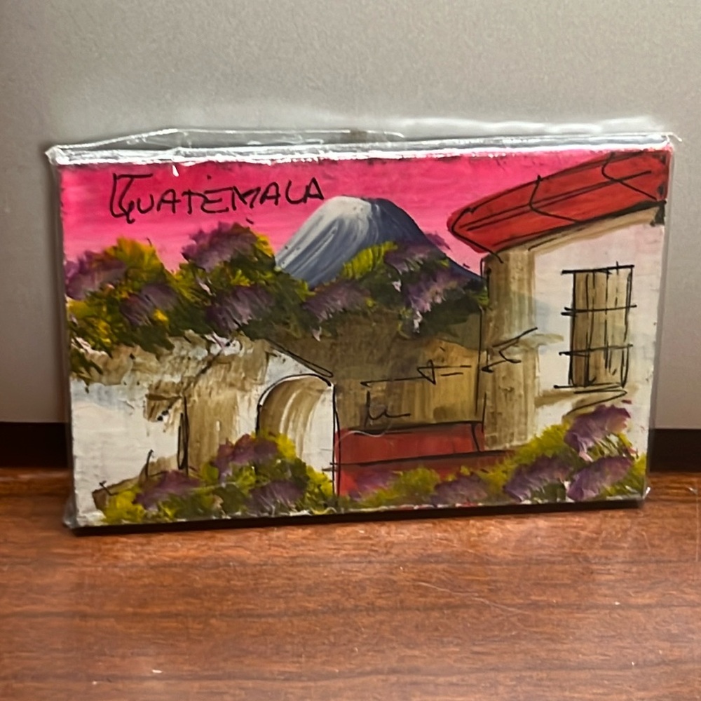 Antigua Guatemala magnet NWT